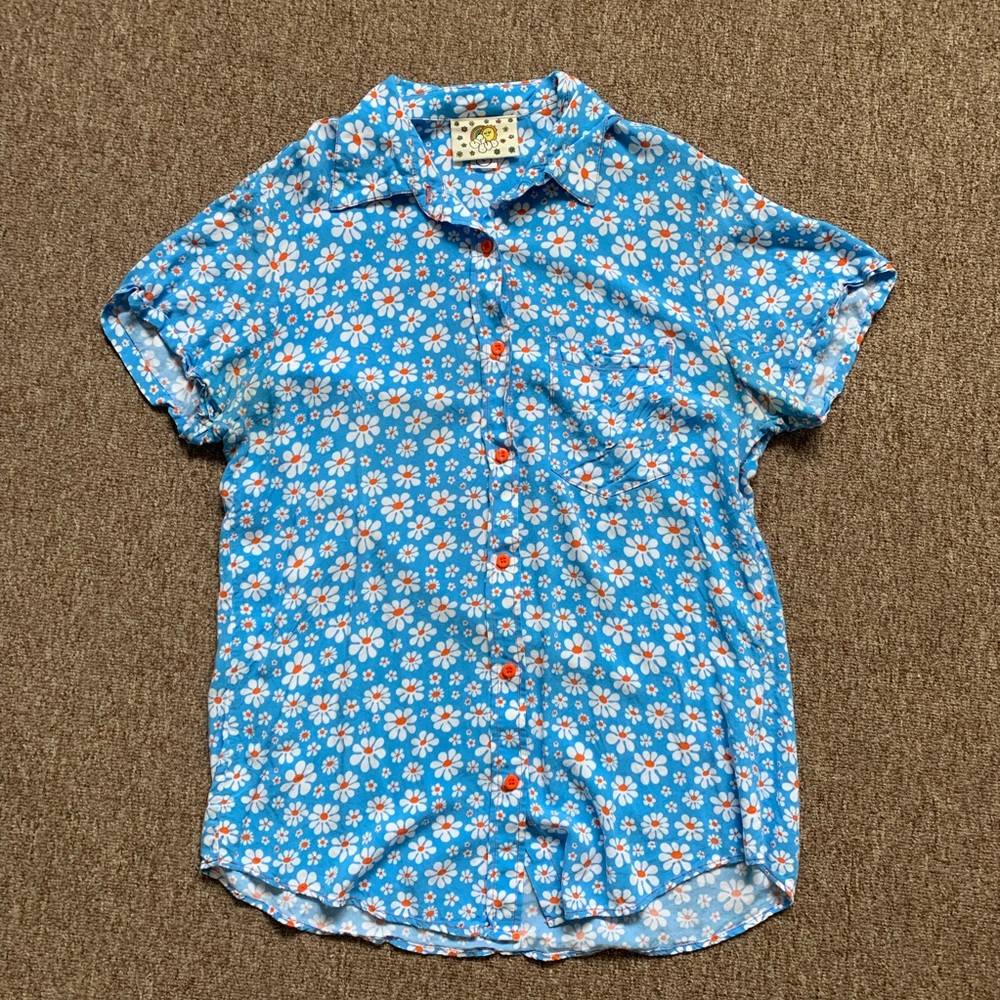 Big Bud Press Lazy Daisy Print Button Up Blouse